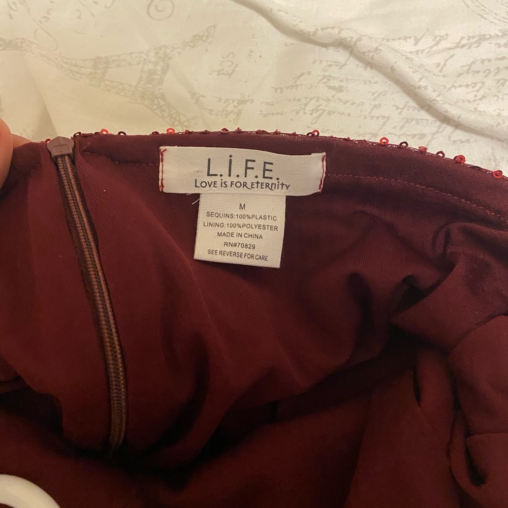 A nice sparkling dress for any occasion, it is brand new never worn. - Picture 1 of 4